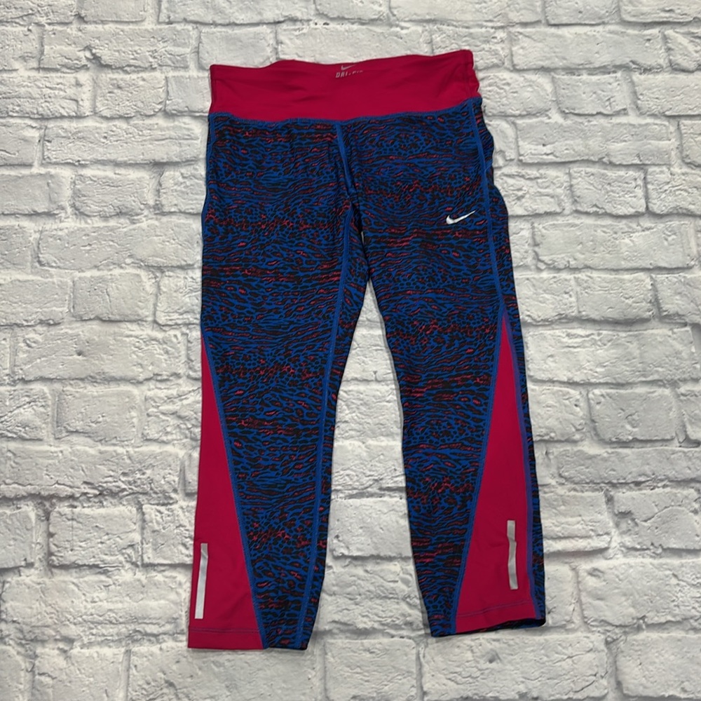 Nike Dri-Fit Capri Athletic Leggings NWT